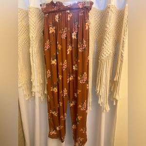 American Eagle pants. Floral